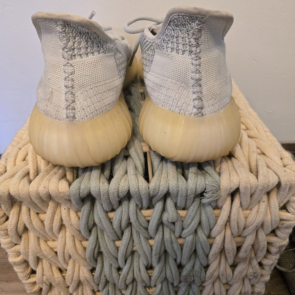 Yeezy Athletic Shoes in Gray and Cream - Picture 3 of 4